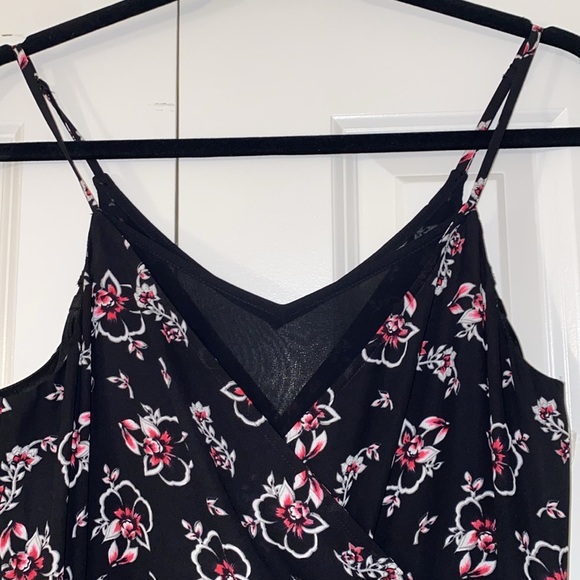 Express Floral Romper 6 - Picture 2 of 9